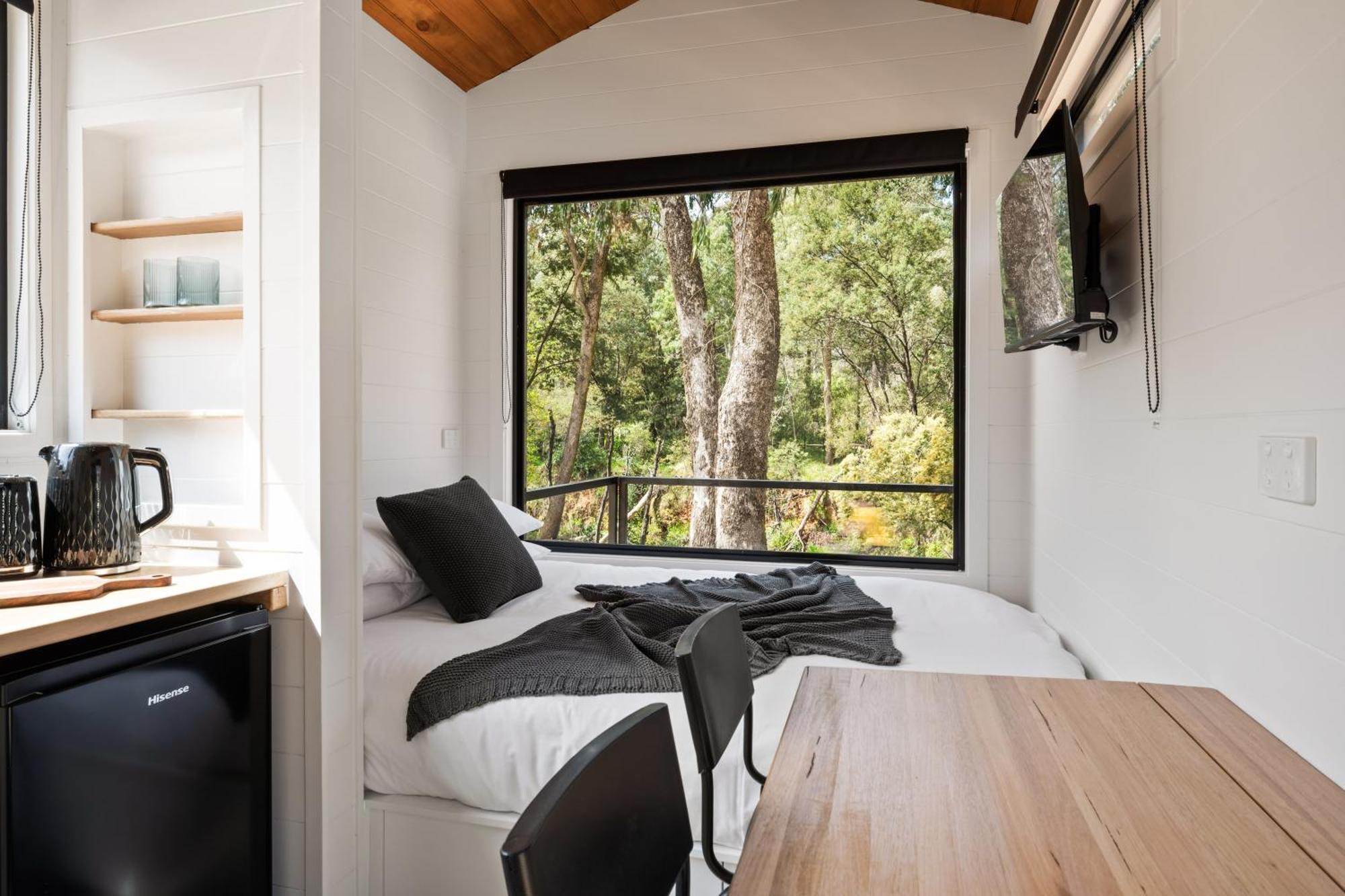 Bright Cabin Park Экстерьер фото