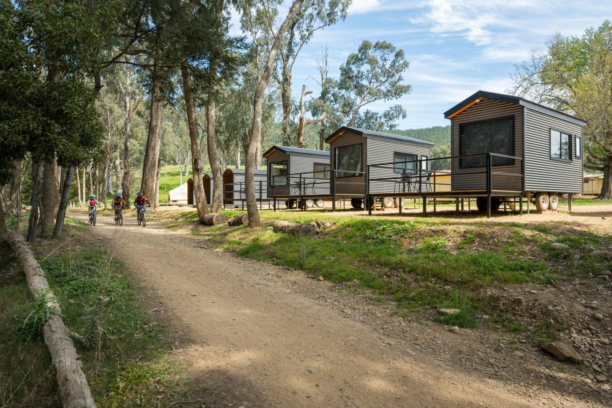 Bright Cabin Park Экстерьер фото